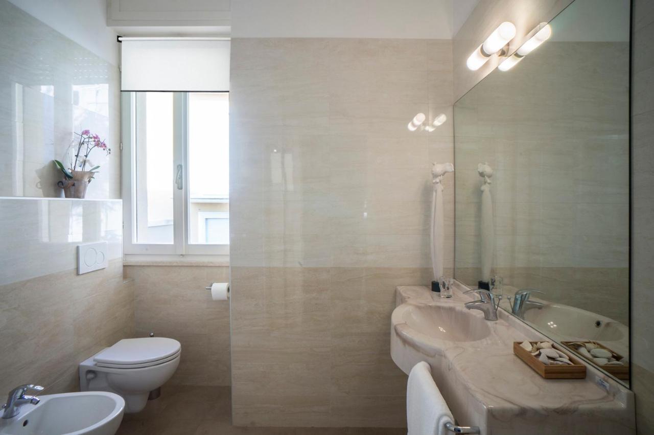 Hotel Mon Pays Rimini Buitenkant foto